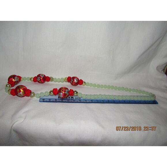 Lovely Estate Vintage JADEITE BEAD 24" NECKLACE with 5 Silk Beads 61g - Picture 3 of 6